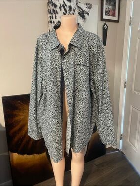 Craft + Flow 3 XL Black & White Printed Button-Up shirt career pattern